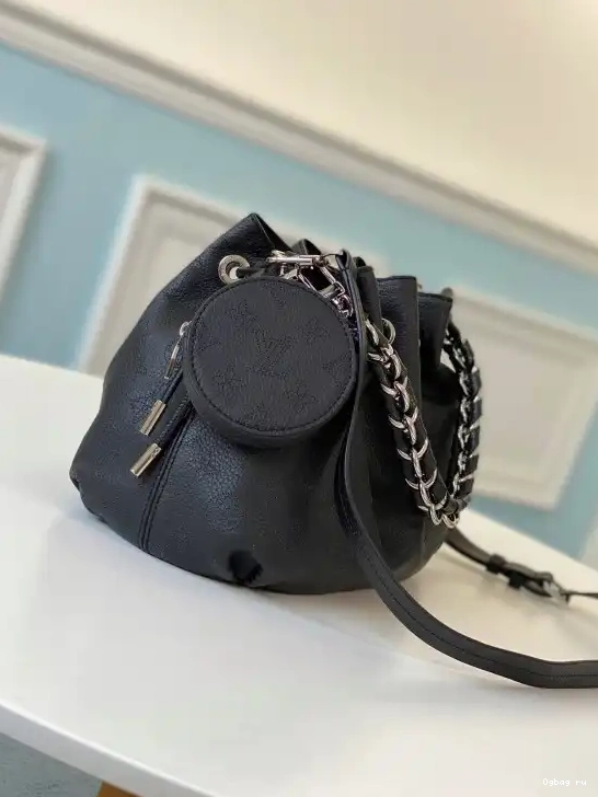 VUITTON LOUIS MURIA 0517